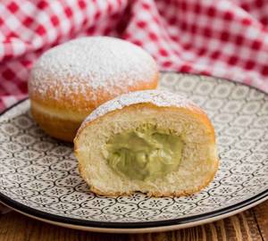 Pista Filled Bombolonis 