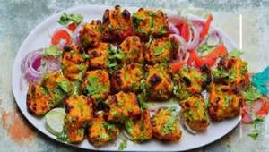 Aloo tikka chaat