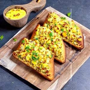 Chilli corn garlic bread