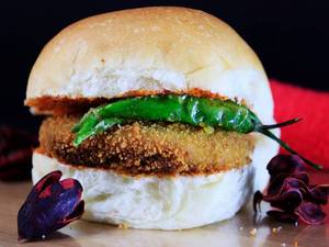 Hatke masala vadapav
