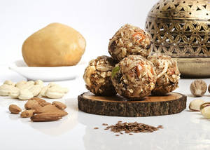 Supreme Dink Laddu