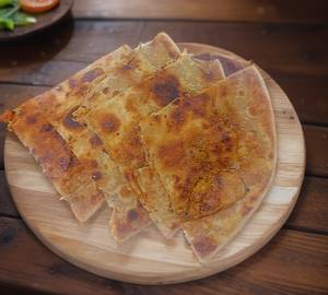 Aloo Pyaaz Paratha Combo