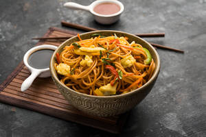 Hakka Noodles - Egg