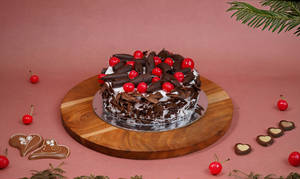 Eggless Black Forest Cake Half Kg