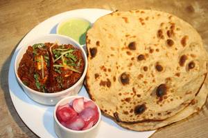 Kadhai Paneer + 2 Tandoori Roti