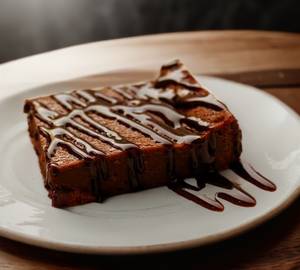 Hot brownie with chocolate