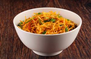Veg Hakka Noodle