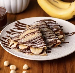 Nutella Crepes With Roasted Walnut