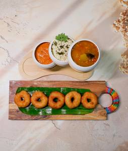 Mini Vada (5 Pcs)   