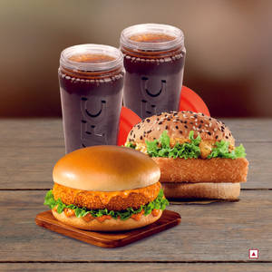 Gold Veg & Paneer Zinger Burger Meal
