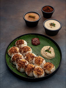 Ghee Karam Chitti Idli (10pc)