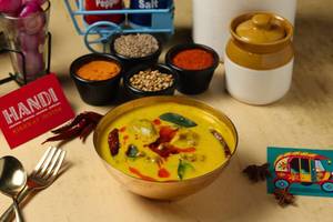 Punjabi Kadhi Pakoda