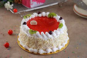 Strawberry Cake 900gm
