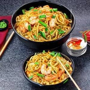 Triple noodle prawn