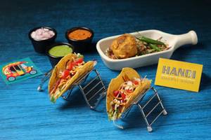 Cheese Chilli Vada Pav (2 Pcs)