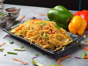 Veg Chilli Garlic Noodles