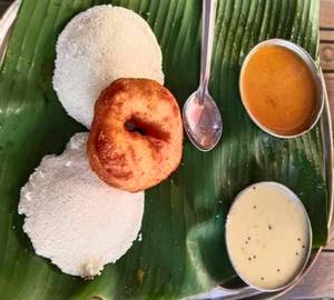 1 IDLI  1 Vada