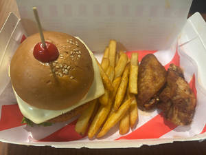 Chicken Sliders + Peri Peri Fries + 2 PCS Chicken Wings
