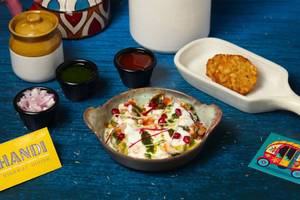 Aloo Tikki Chaat