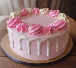 White Choco Raspberry Cake