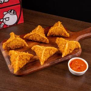 Paneer Kurkure Momos (6 Pcs)