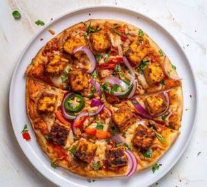 Chatpata karara paneer pizza [7 inches]