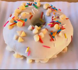 White Chocolate Flavour Filled Donuts