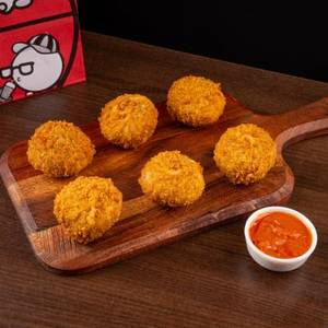Veg Kurkure Momos (6 Pcs)