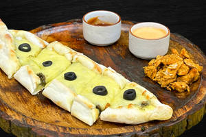 Zaatar Cheese Manakish