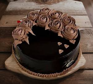 Chocolate celebration cake 500 gram