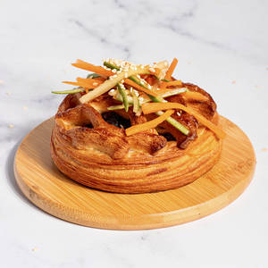 Caramelised Chicken & Asian Salad Danish