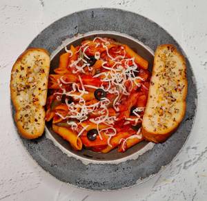 Cheesy Tomato Pasta