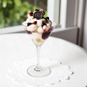 Blueberry Cheesecake Sundae