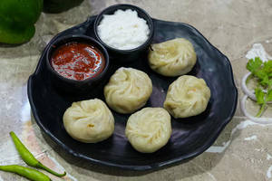 Steamed Paneer Momos