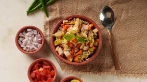 Spicy Kachumbari Salad