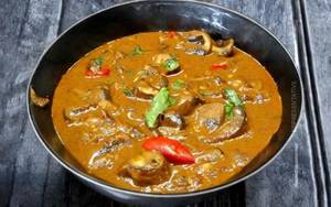 Mushroom curry