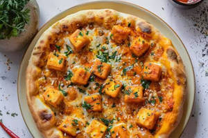 Paneer Makhani Pizza
