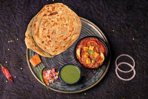 Kadhai Paneer & Paratha Combo