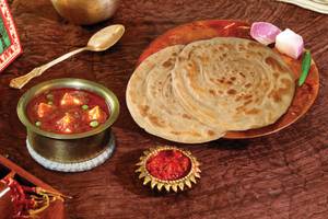 Matar Paneer & Whole Wheat Paratha Meal
