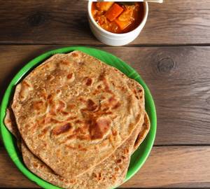 Plain Pratha with achar ( 1 pcs.)