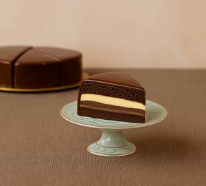 Triple Chocolate Tuxedo Pastry[1Pc]