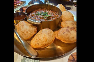 Chole Bhature Bites