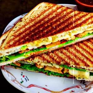 Cheese Aloo Matar Sandwich Plain