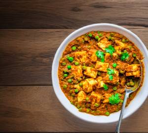 Matar paneer