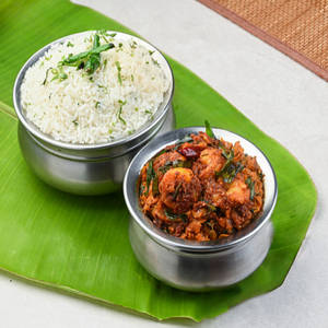 Steam Rice With Prawn Curry