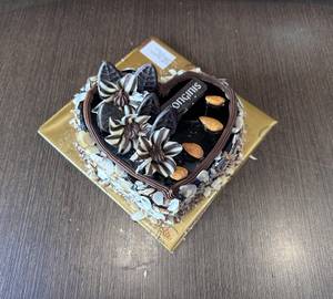 Alpine Chocolate Cake (500 Gm)