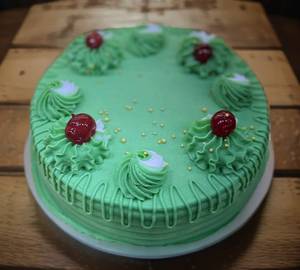 Pista Normal Butter Cream Cake