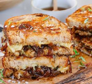 French Onion Grilled Cheese