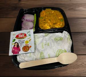 Matar paneer thali