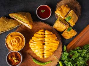 Cheese Blast Ulta Pav (150 Gm)